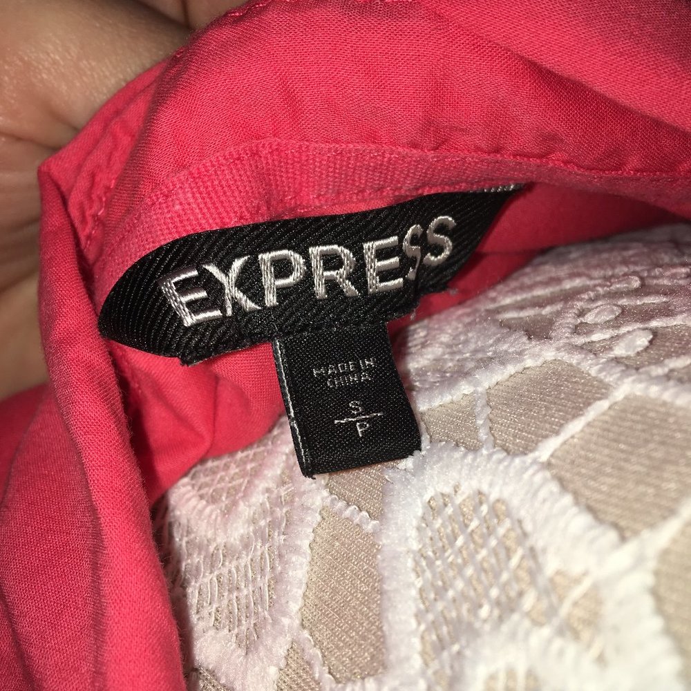 Express Lightweight Button Down Blouse - Picture 5 of 10